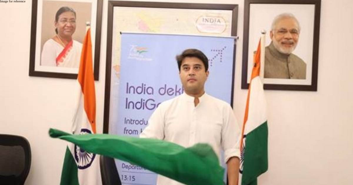 Scindia inaugurates direct flight between Hubli and Delhi